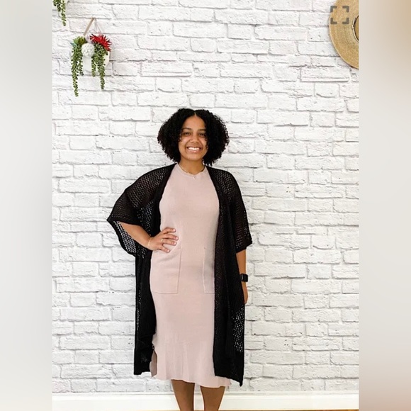 Open knit poncho. An effortless layer to wear all season long 2 colors available - Picture 2 of 6